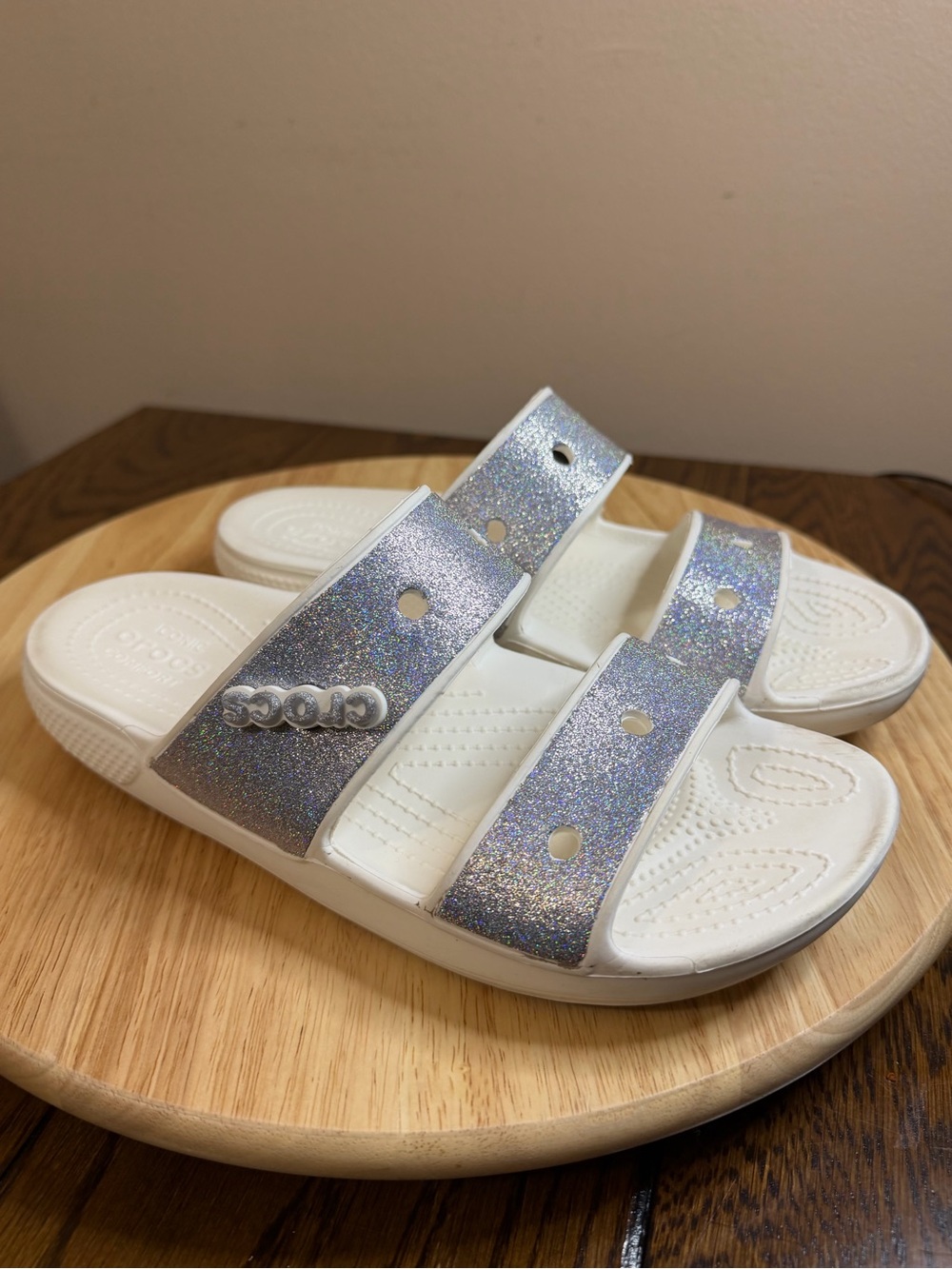 Crocs unisex Classic Glitter ll Sandals.